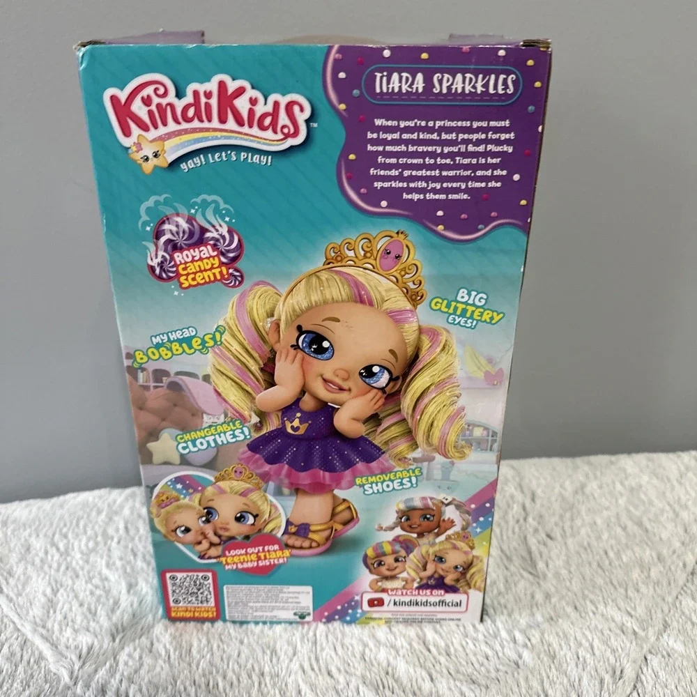 Shopkins Kindi Kids‎ vinyl doll Royal candy scented NIB Tiara Sparkles